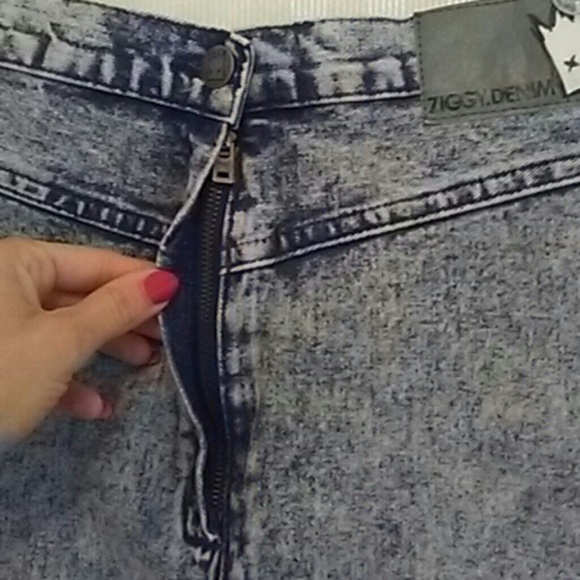 Color Block Denim Mini Skirt - Picture 3 of 6